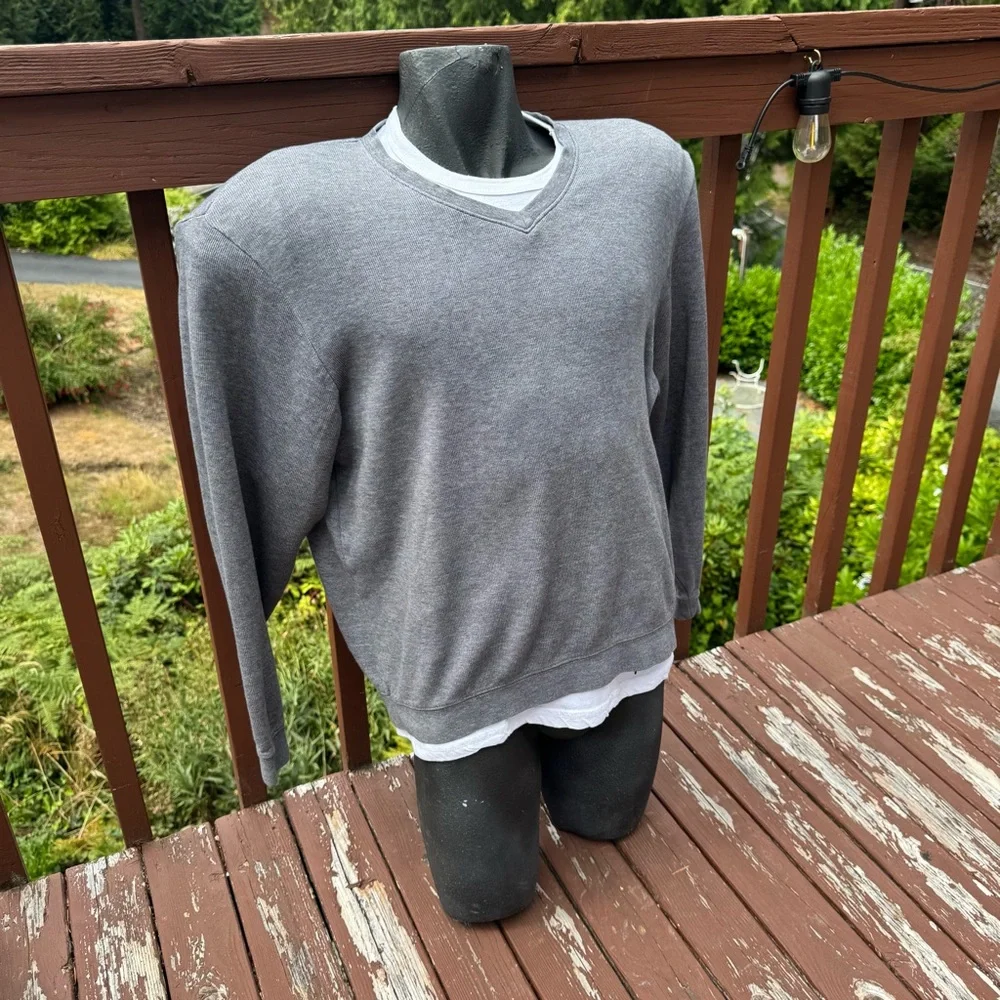 Cutter & Buck Men's Gray V-Neck Sweater - Picture 2 of 6